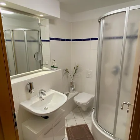 Apartmán Im Zentrum Mit Tiefgaragen-stellplatz